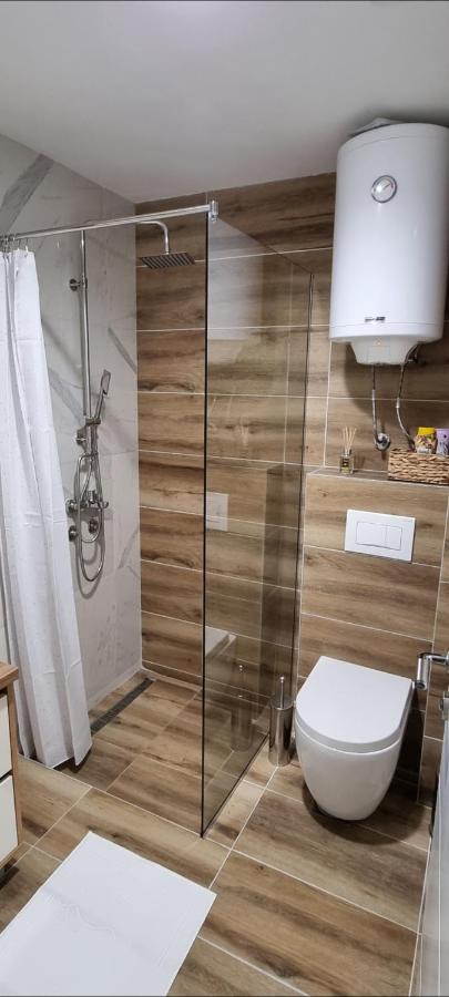 Apartment Apartman Lane A11 Djina